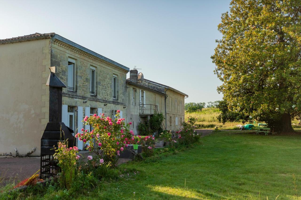 Chambre D'Hote Pres Bordeaux Au Chateau Camponac Bourg-sur-Gironde Bagian luar foto